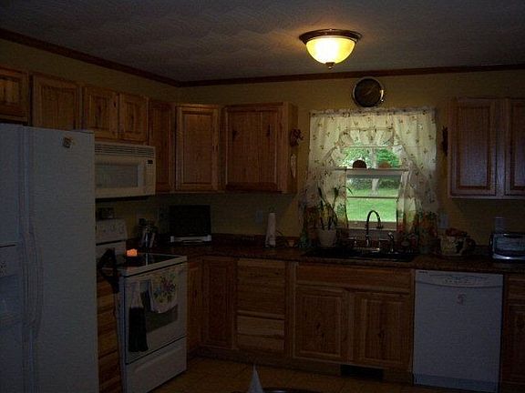 5th image of 19125 Moulin St
