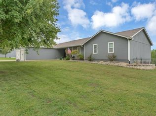 8244 SW Indian Hills Rd, Auburn, KS 66402