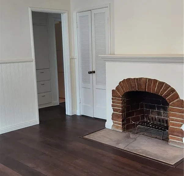 15816 Hart St — Photo 8