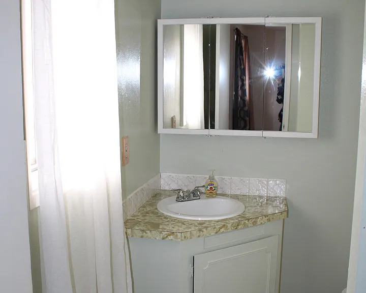 4615 Maplewood Ct — Photo 11