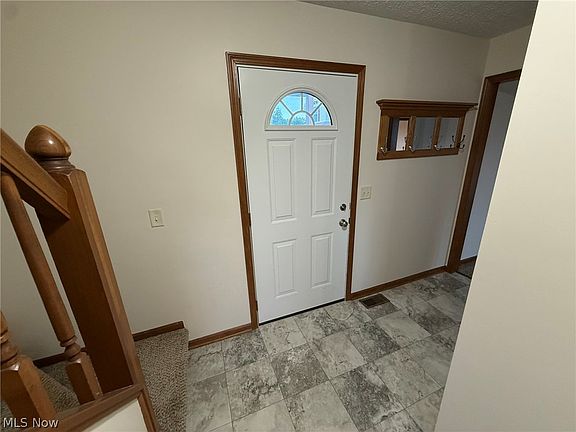 3rd image of 9724 Lafont Cir NE