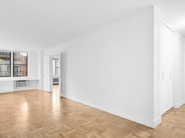 500a East 87th Street image 3 of 18