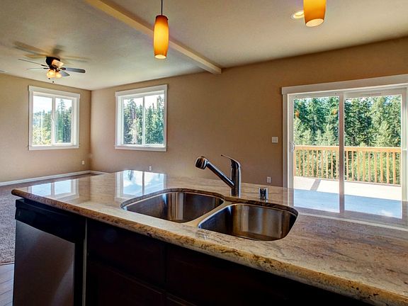 5th image of 635 Joy St Lot 32