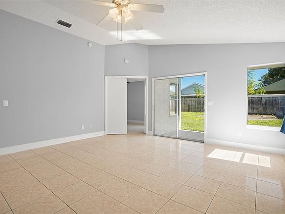 5th image of 5419 Blueberry Dr