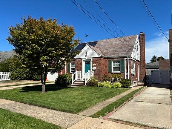 4th image of 62 Poppy Avenue