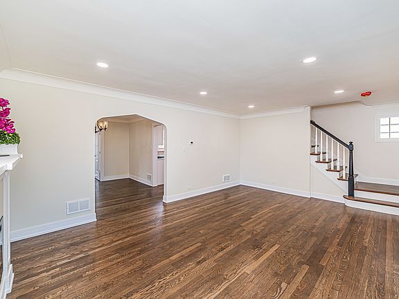 4th image of 8454 S Wolcott Ave