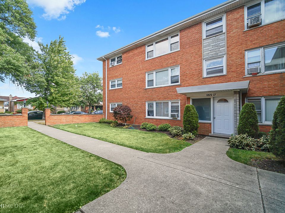 1st image of 6927 W 64th Pl #3E