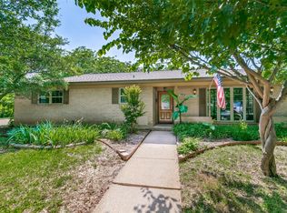 1709 Glenbrook Dr, Irving, TX 75061