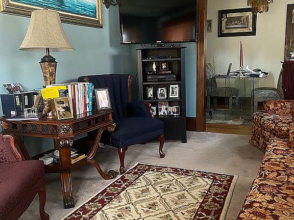 Living/ dining rooms 