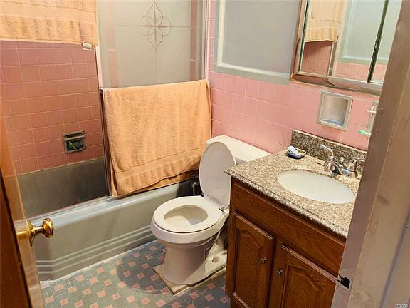 4th image of 23405 Hillside Ave #2