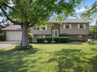 9013 Root Rd, North Ridgeville, OH 44039