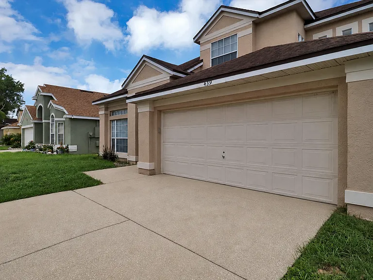 439 Riggs Cir — Photo 37