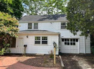 27 Talmage Ln, East Hampton, NY 11937