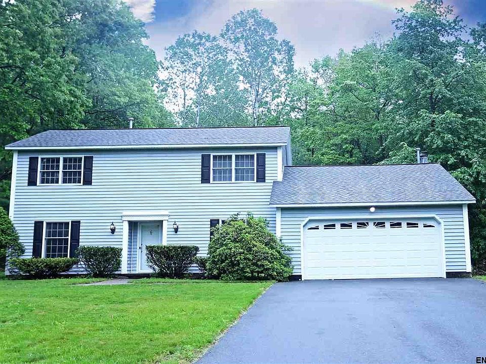 1st image of 44 Esopus Dr