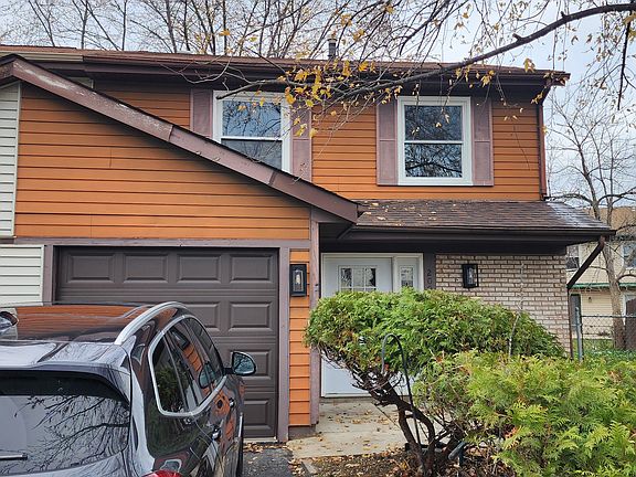 3rd image of 209 Coral Ct