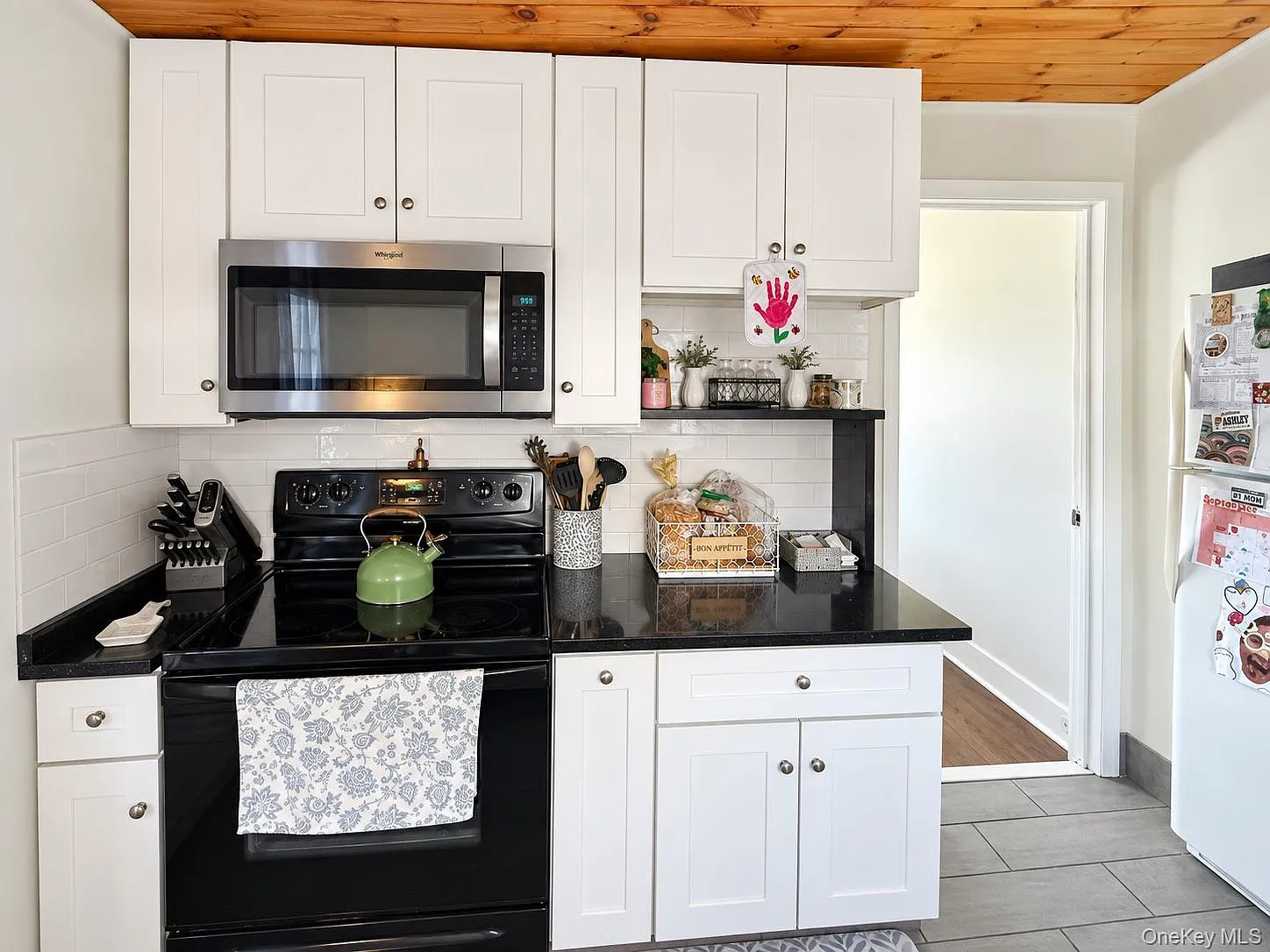 2 bed, 1.0 bath, 728 sqft, $2,250 — Photo 4