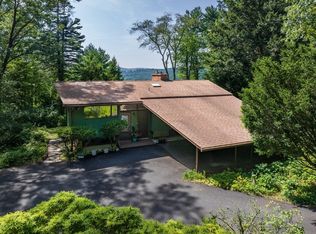 15 Cole Rd, Haydenville, MA 01039