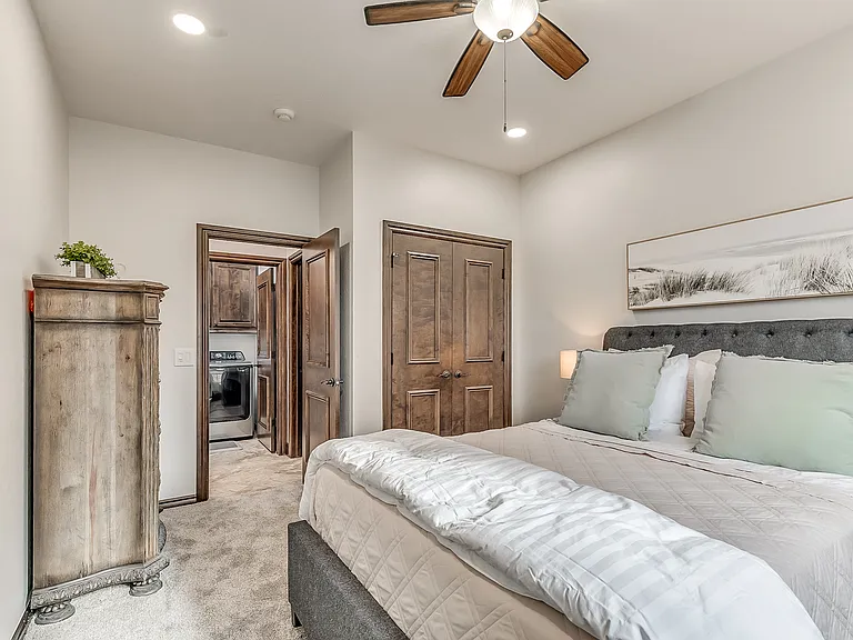 11804 Volterra Way — Photo 53