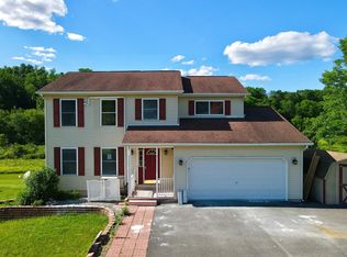 1110 Misty Rdg, East Stroudsburg, PA 18302
