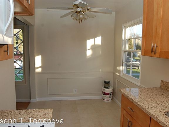 5th image of 2559 N Lincoln St