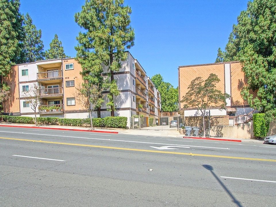 1st image of 341 Harvey Dr APT 4