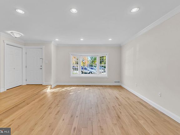 5th image of 2757 Carter Farm Ct