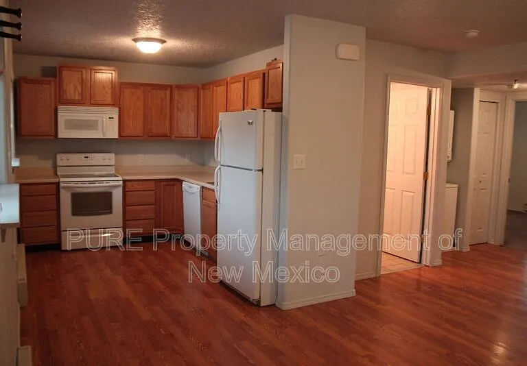 408D E Comanche St #2 — Photo 3