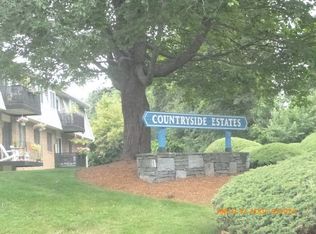 176 Maple Ave APT 3-4, Rutland, MA 01543