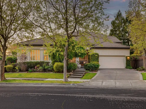 1813 Sleepy Hollow Lane, Petaluma, CA 94954