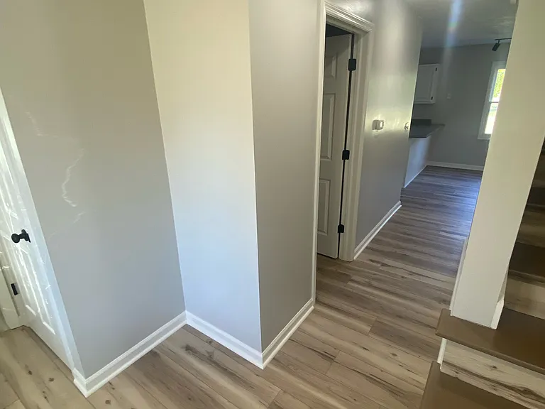 4417 E Clayton Ct — Photo 2