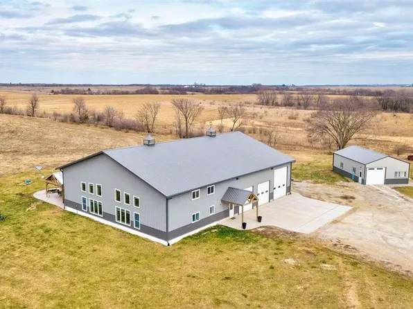 27082 140th St, Columbus Junction, IA 52738