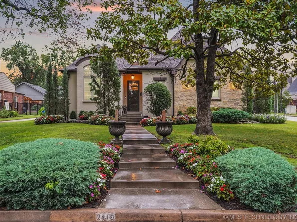 2419 S Birmingham Pl, Tulsa, OK 74114