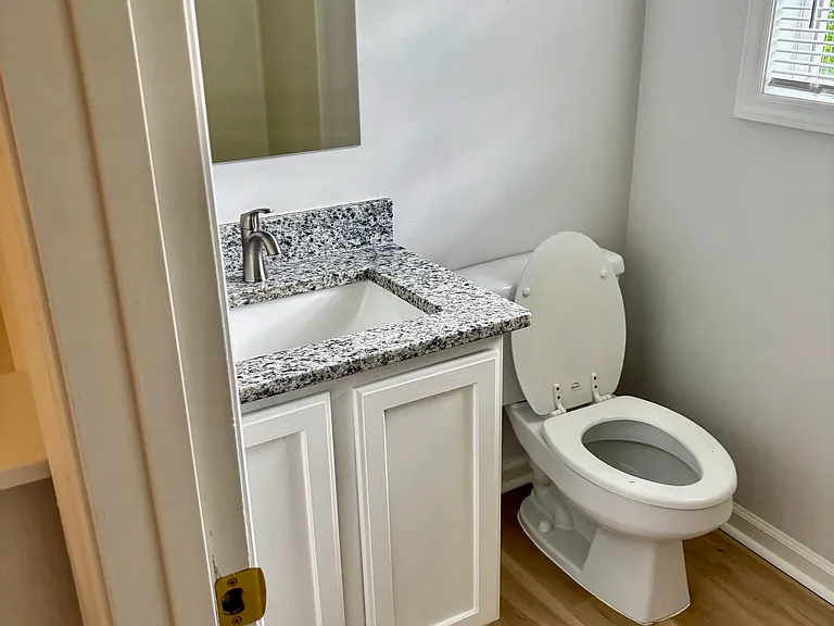 10 Kilburn Ln — Photo 26