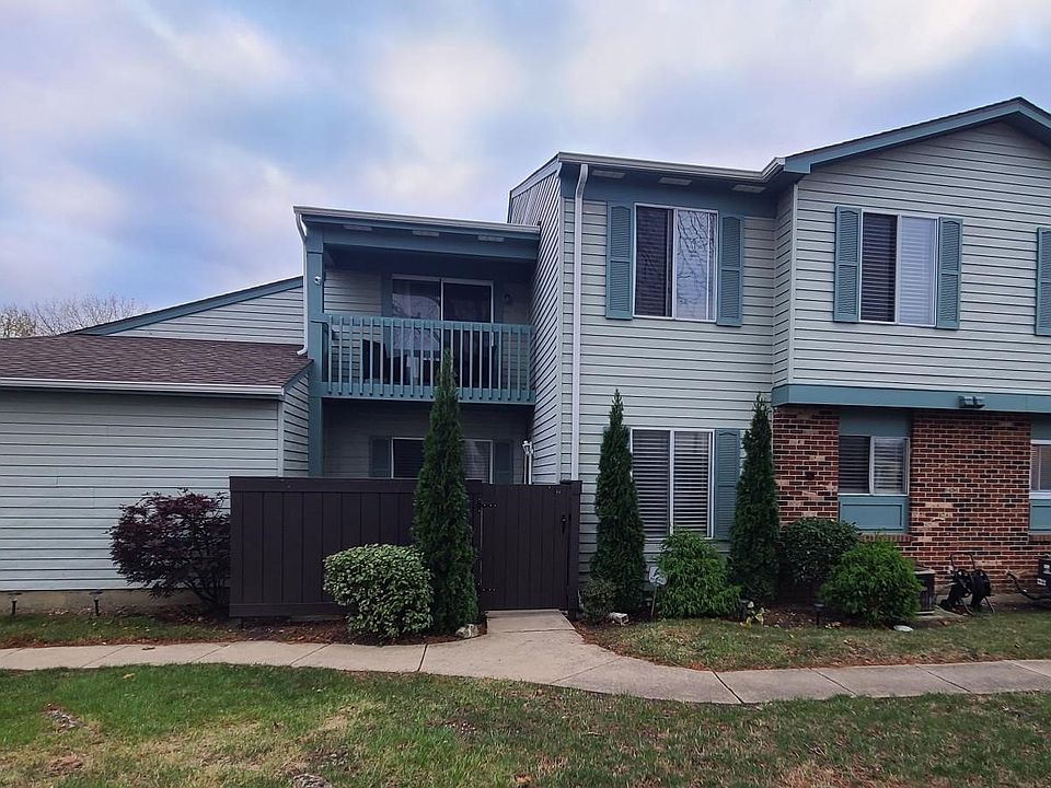 1st image of 20 Fernwood Dr #D