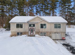 26 Water St, Oxford, MA 01540