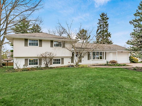 2nd image of 1538 Pemberton Dr