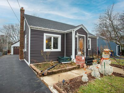 683 Columbia Ave, Elgin, IL, 60120