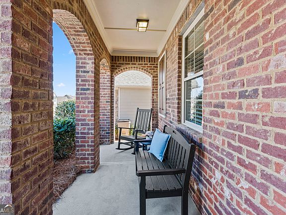 2nd image of 6647 Rivergreen Rd