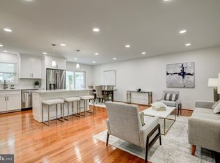 12008 Trossack Rd, Herndon, VA 20170