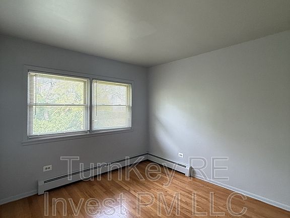 5th image of 5900 Butterfield Rd APT 9