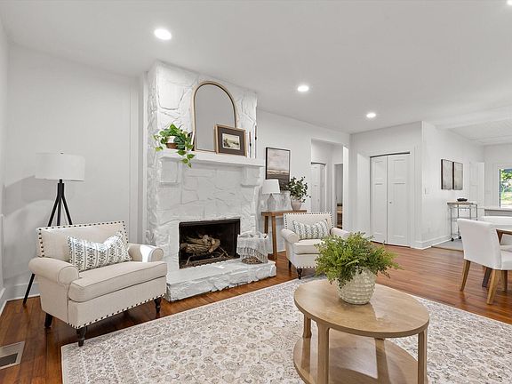5th image of 831 Fairmount Ave