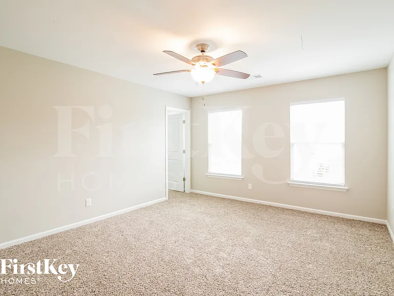 161 Vango Dr — Photo 10