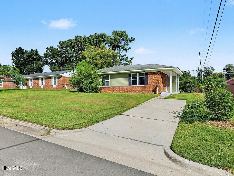 1st image of 2913 Spaulding Drive