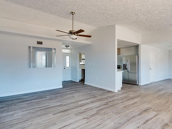 4th image of 1207 E Cordova Ave