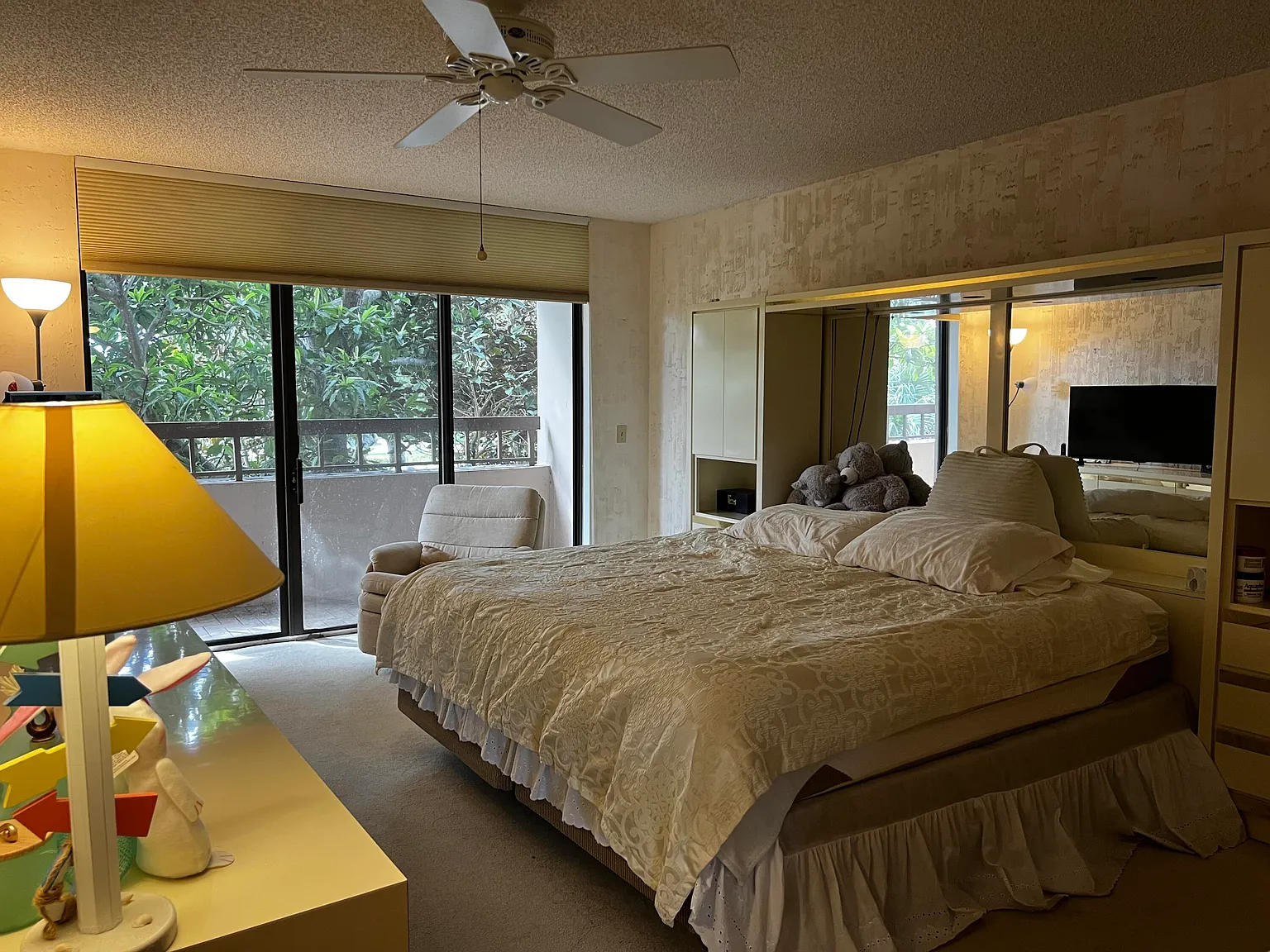 2 bed, 2.5 bath, 1434 sqft, $2,600 — Photo 3