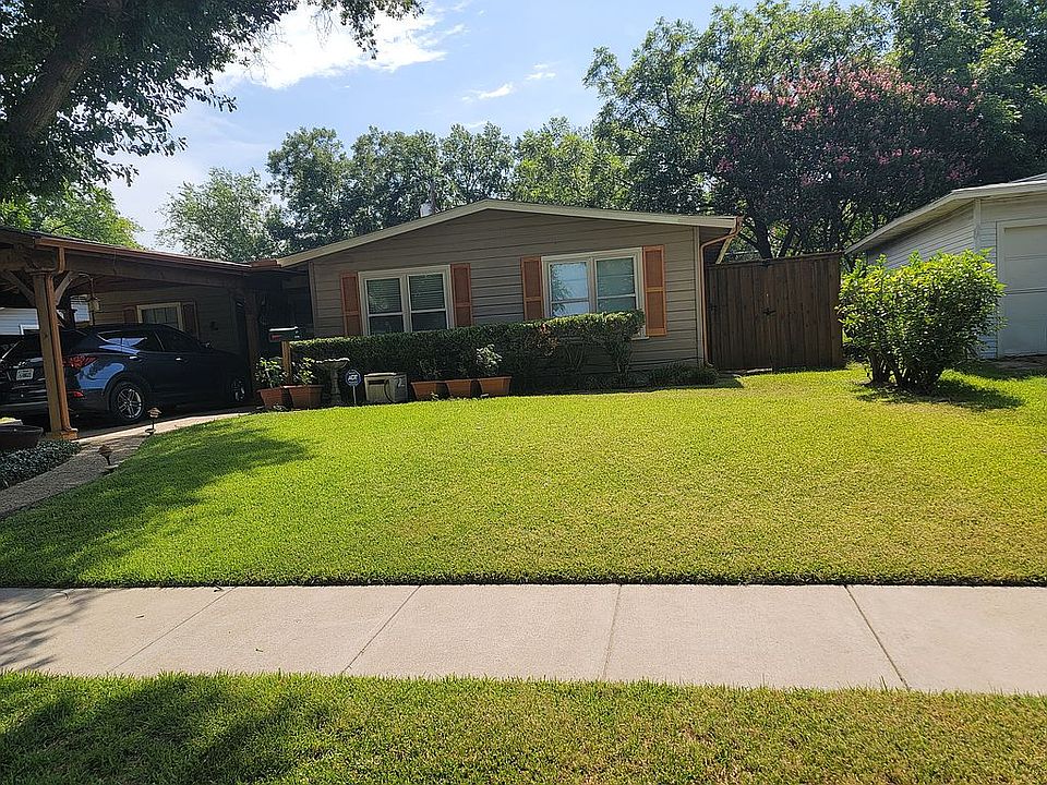 2nd image of 628 Leyenda Dr