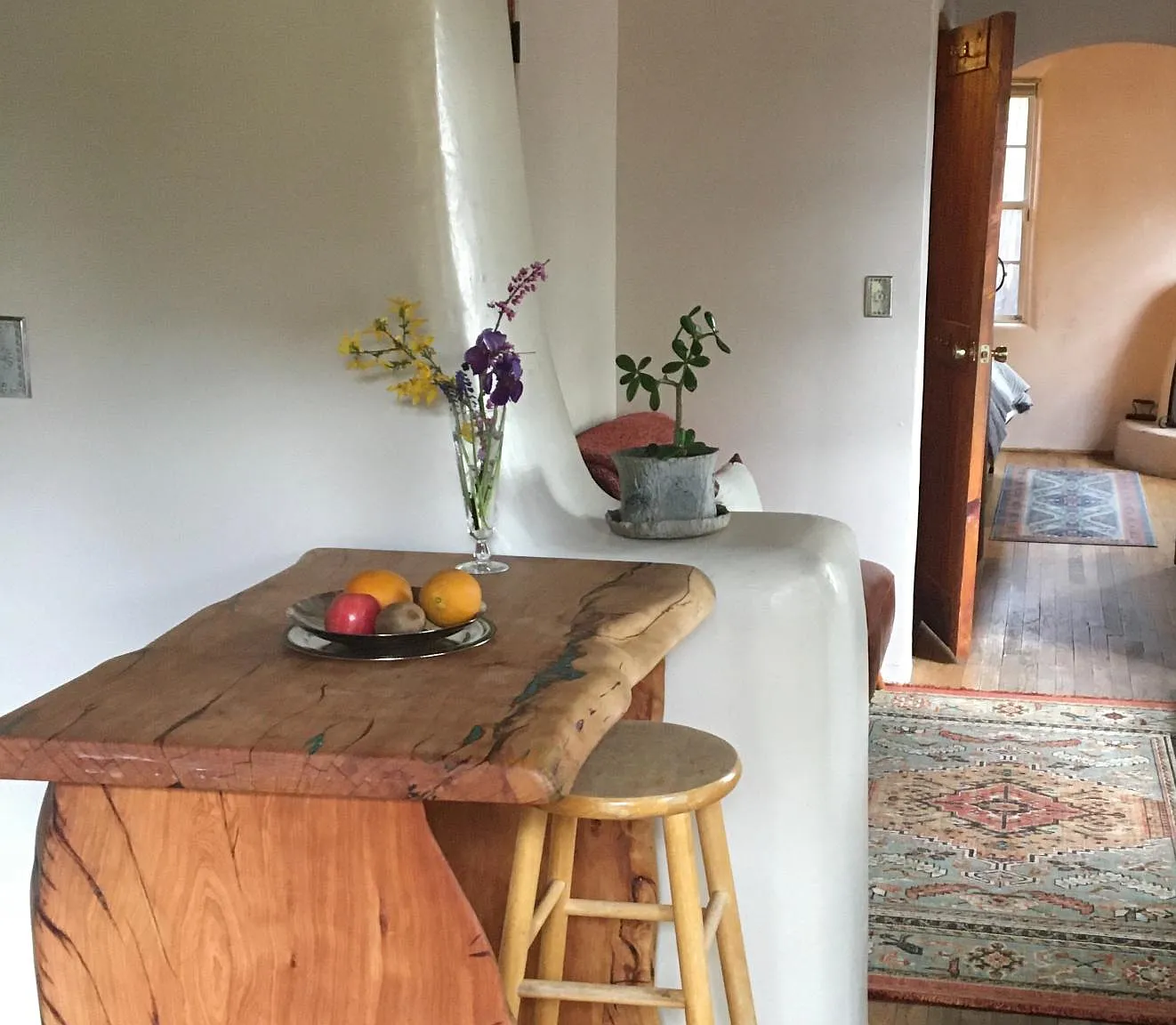 525 Garcia St — Photo 1
