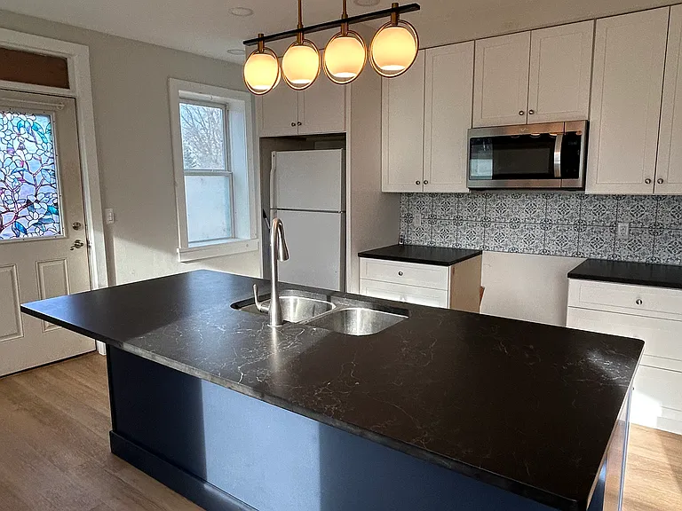 255 Center Bay — Photo 21