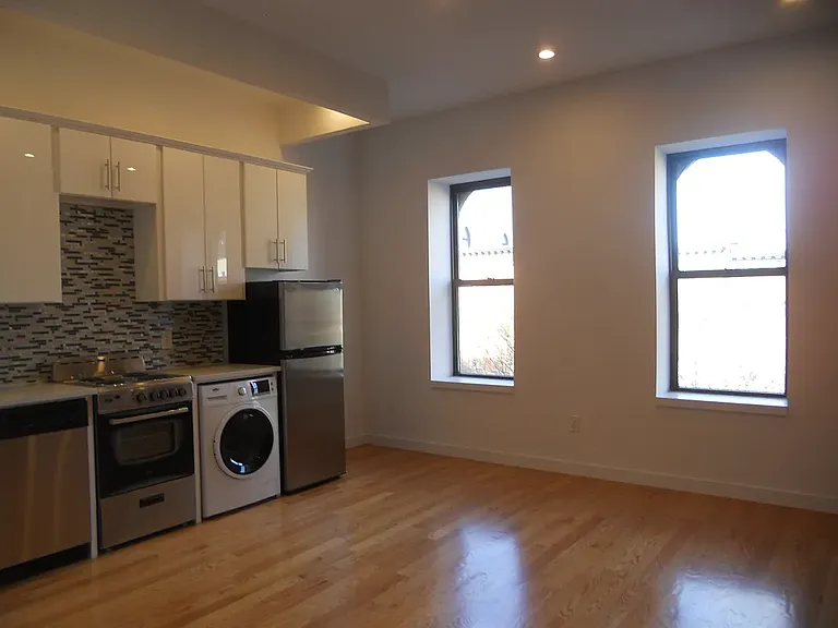 412 W 145th St #4F — Photo 3