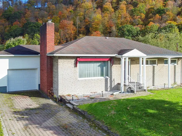 255 Croyle St, Summerhill, PA 15958